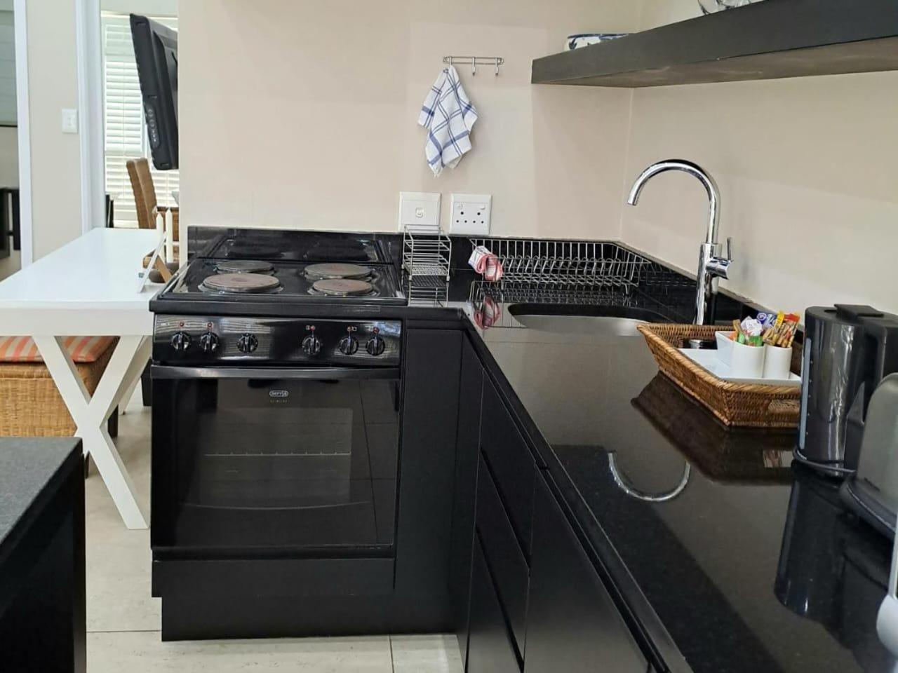 Ana'S Place Apartments Mossel Bay Quarto foto